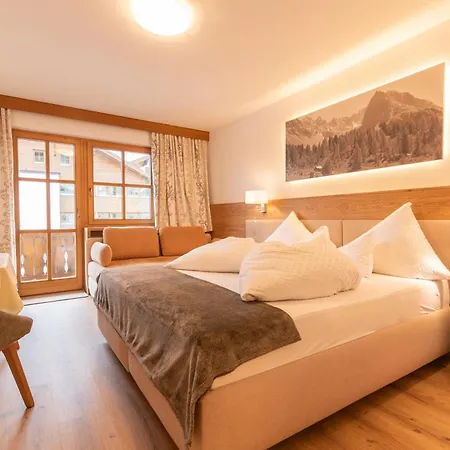 公寓 维尔贝拉酒店 *